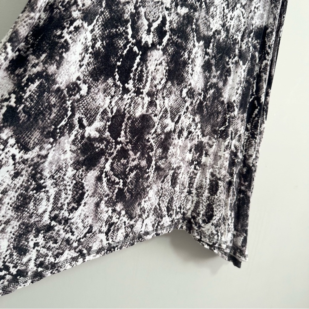 Coin1804 Long Skirt with Stretch Snake Skin Pattern Size S - Picture 7 of 10